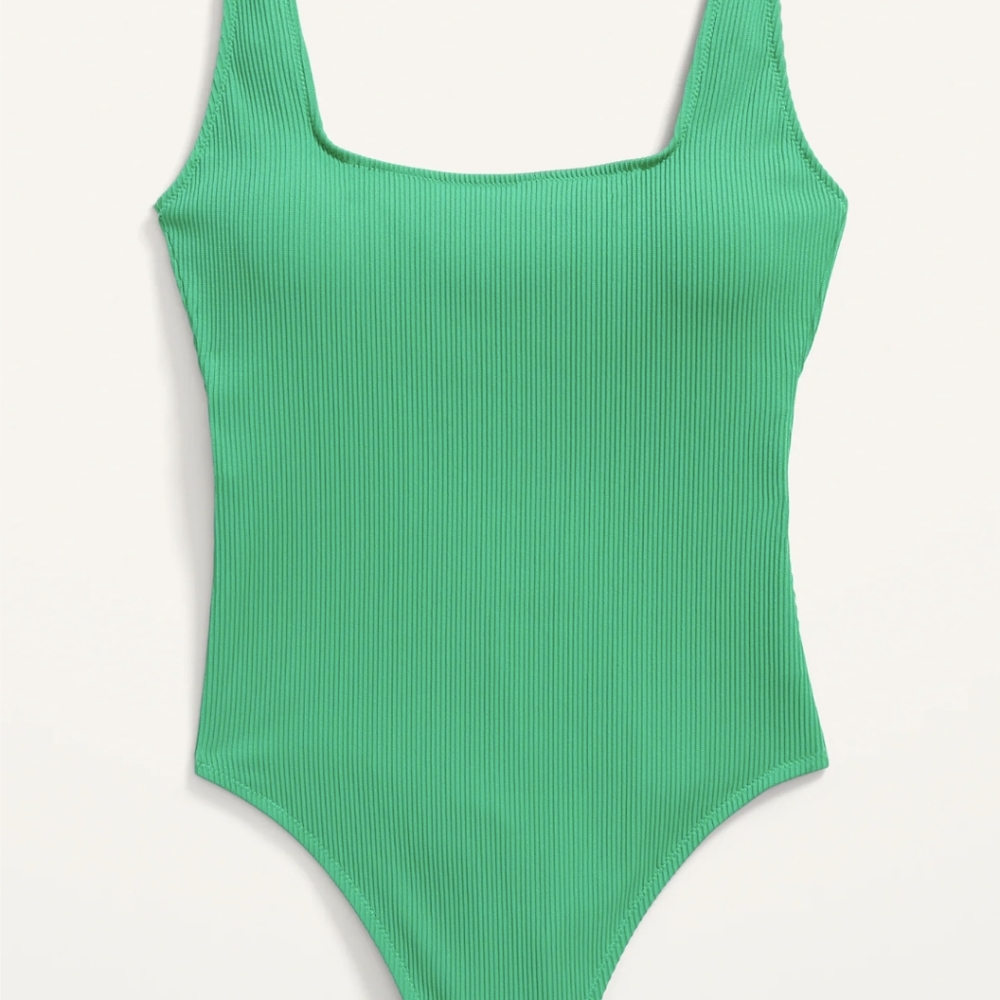 New swim suit